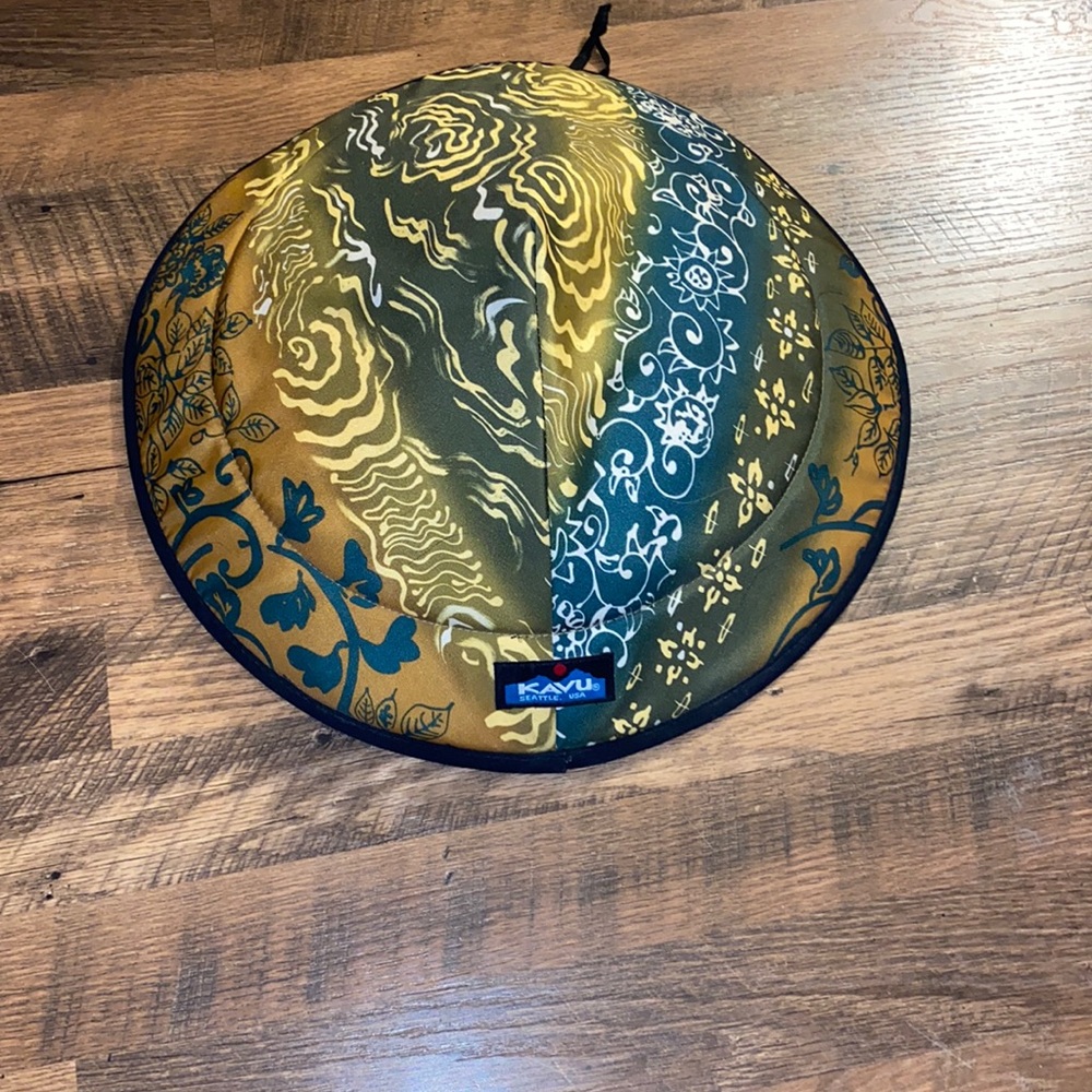 Kavu hat adjustable and awesome